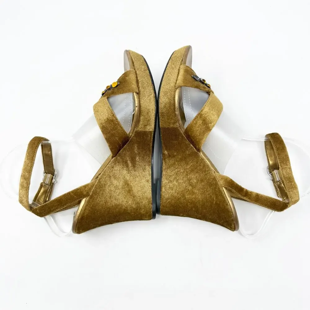 NWOB Vintage Y2K Fioni Gold Velvet Wedge High Heels Women's Sz 9 Jewel Accents